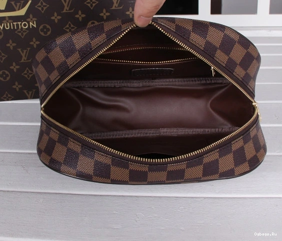 BAG LOUIS VUITTON TOILETRY 0310